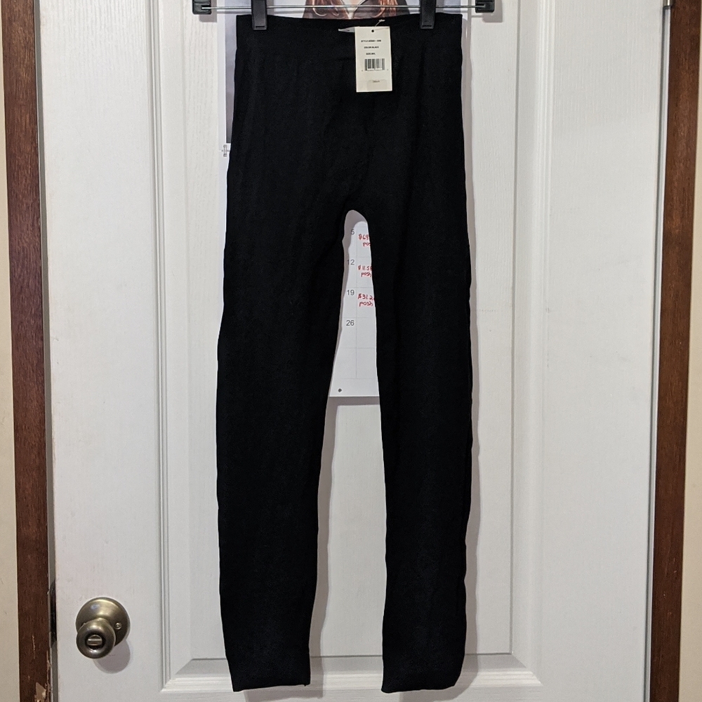 MM MM MM Solid Black Leggings M/L